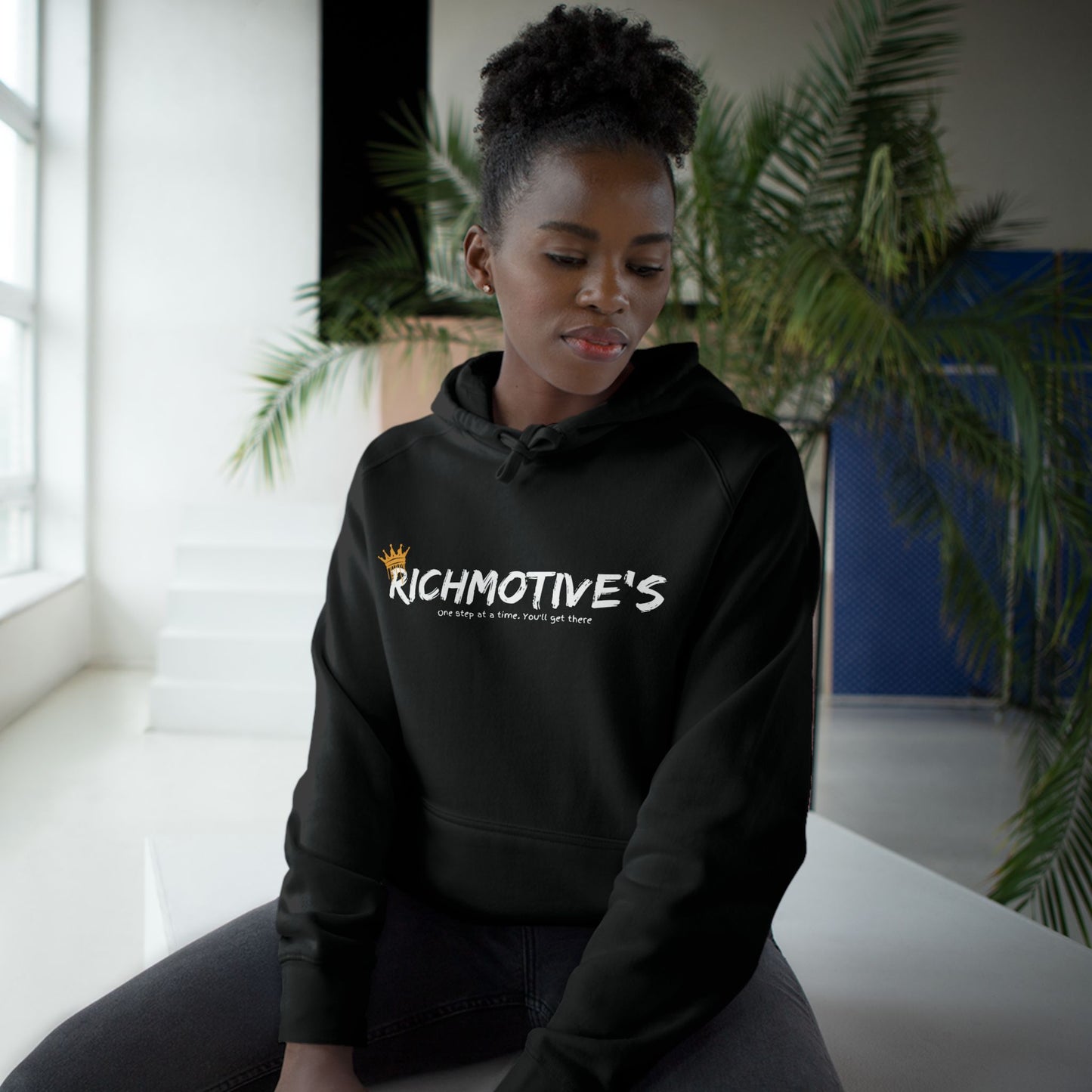 RichMotive's  - Bold Comfort for Daily Style